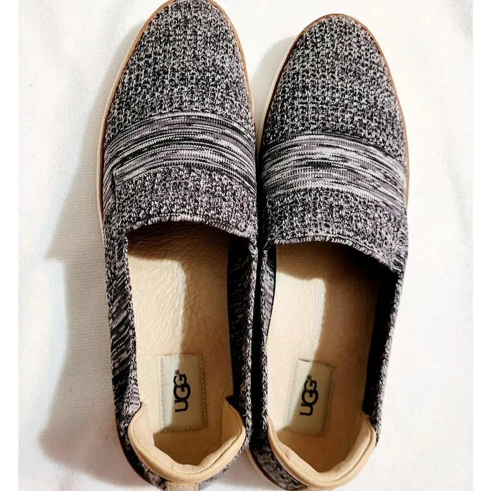 Ugg Womens Sammy black and white slip on casual shoes size 12